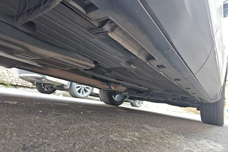 Used Ford Kuga 2017 EcoBoost 245 Four-Wheel-Drive Sport Model Chassis Rear Right