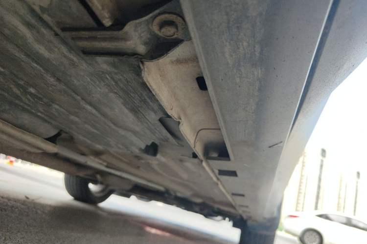 Used Ford Kuga 2017 EcoBoost 180 Two-Wheel-Drive Tiger Leap Model Chassis Rear Right