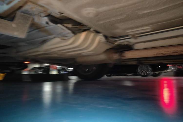 Used Ford Kuga 2017 EcoBoost 180 Two-Wheel-Drive Platinum Edition Chassis Rear Right