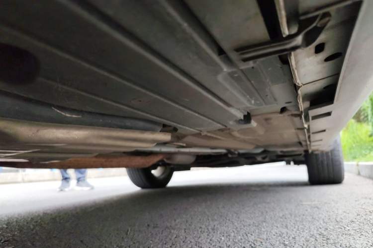 Used Ford Kuga 2017 EcoBoost 180 Two-Wheel-Drive Tiger Leap Model Chassis Rear Right