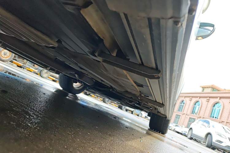 Used Ford Kuga 2017 EcoBoost 180 Two-Wheel-Drive Tiger Leap Model Chassis Rear Right