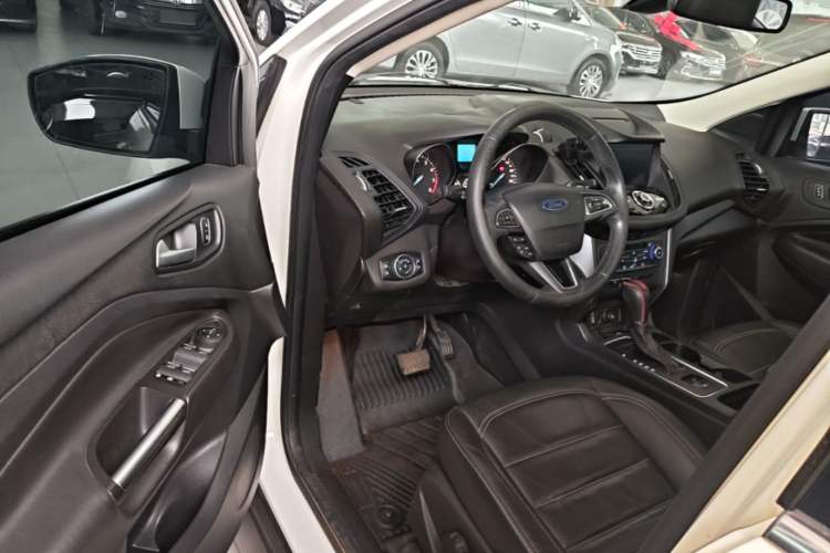 Used Ford Kuga 2017 EcoBoost 180 Two-Wheel-Drive Tiger Leap Model Driver Seat