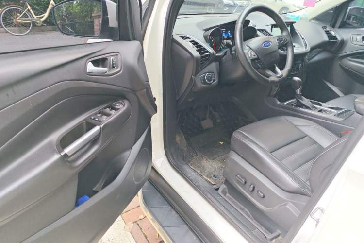 Used Ford Kuga 2017 EcoBoost 245 4x4 Prestige Edition Driver Seat