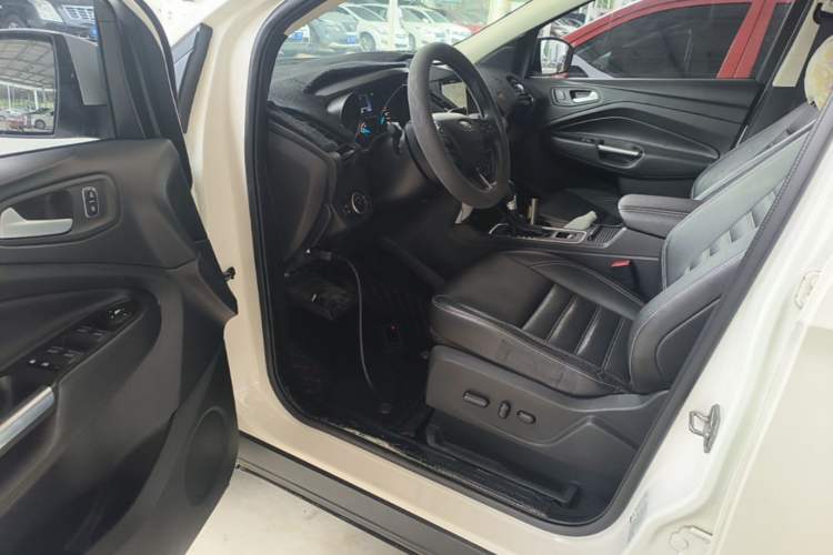 Used Ford Kuga 2017 EcoBoost 245 4x4 Prestige Edition Driver Seat