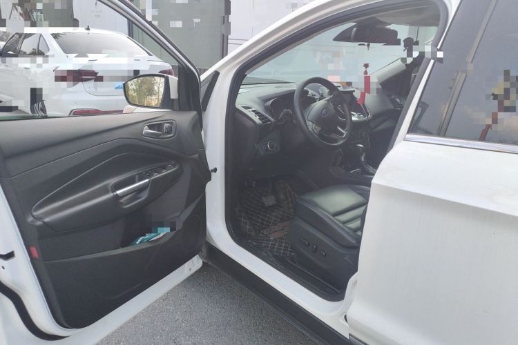 Used Ford Kuga 2017 EcoBoost 245 Four-Wheel Drive Titanium Edition Driver Seat