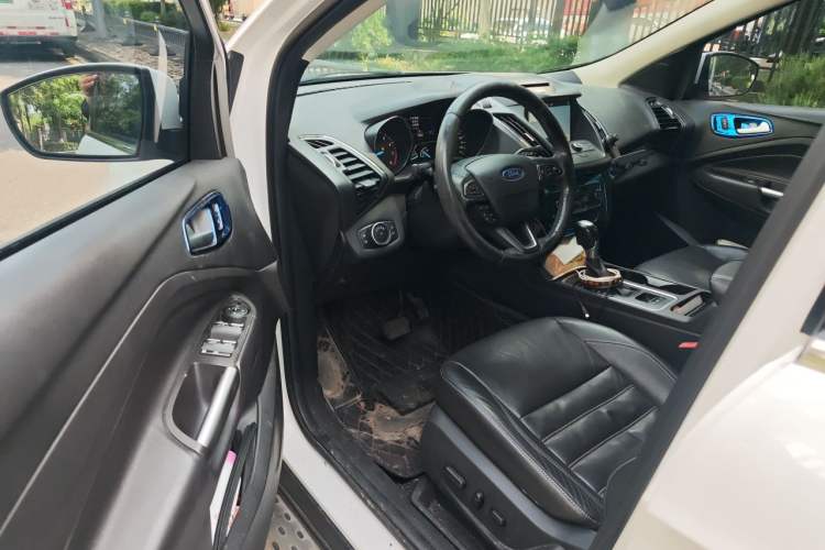 Used Ford Kuga 2017 EcoBoost 245 4x4 Prestige Edition Driver Seat