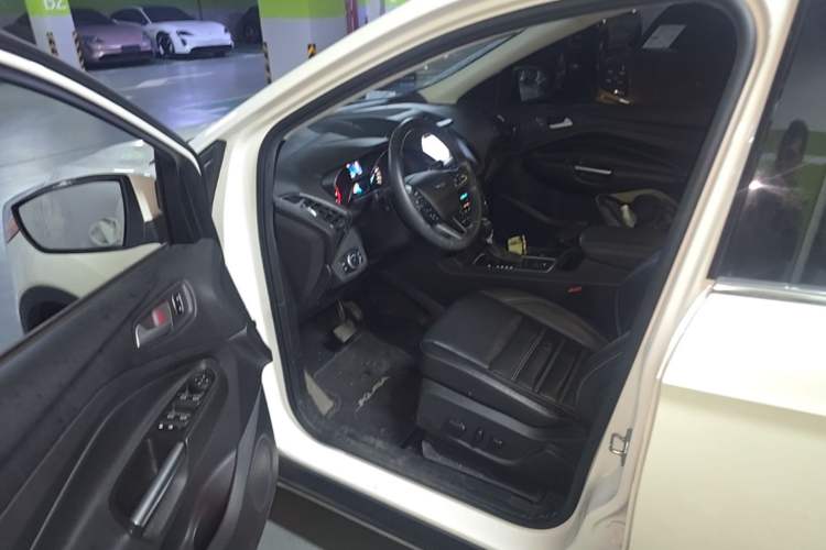 Used Ford Kuga 2017 EcoBoost 245 4x4 Prestige Edition Driver Seat