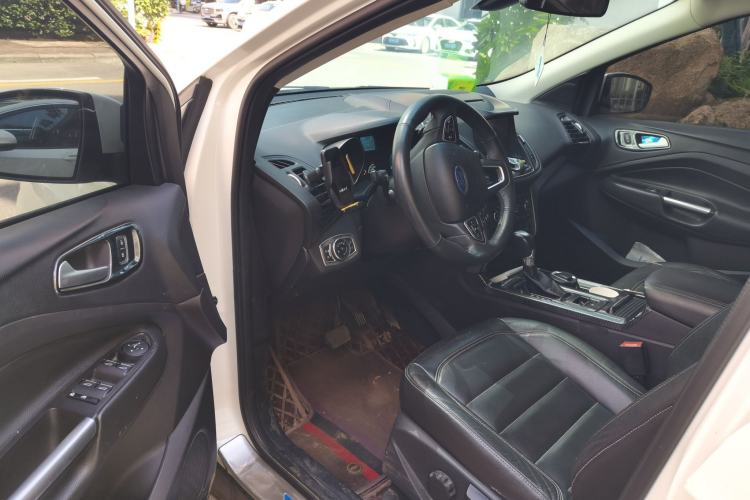 Used Ford Kuga 2017 EcoBoost 180 Two-Wheel-Drive Tiger Leap Model Driver Seat