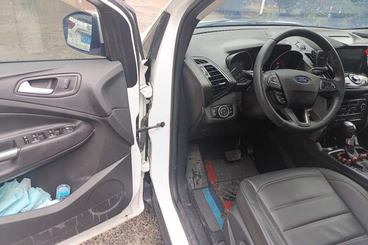 Used Ford Kuga 2017 EcoBoost 180 Two-Wheel-Drive Tiger Leap Model Driver Seat