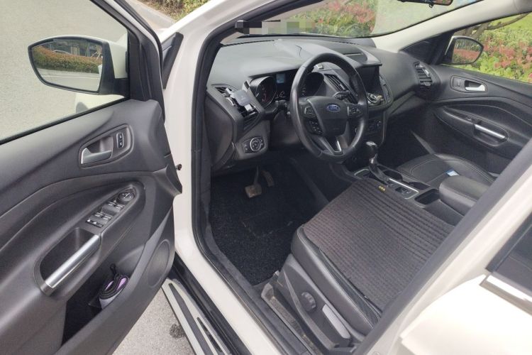 Used Ford Kuga 2017 EcoBoost 180 Two-Wheel-Drive Tiger Leap Model Driver Seat
