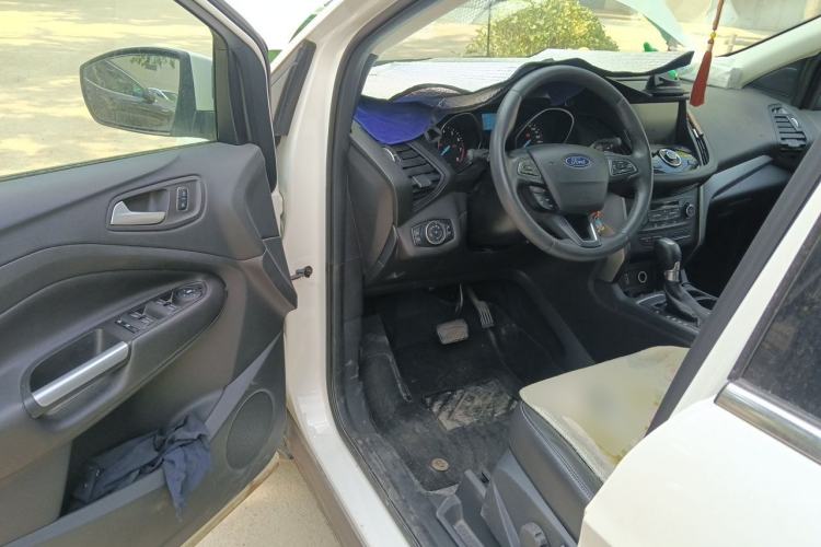 Used Ford Kuga 2017 EcoBoost 180 Two-Wheel-Drive Tiger Leap Model Driver Seat
