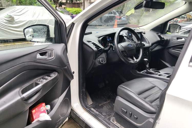 Used Ford Kuga 2017 EcoBoost 245 4x4 Prestige Edition Driver Seat