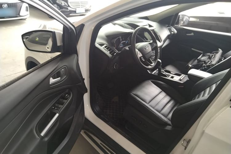 Used Ford Kuga 2017 EcoBoost 180 Four-Wheel Drive Luxury Wing Model Driver Seat