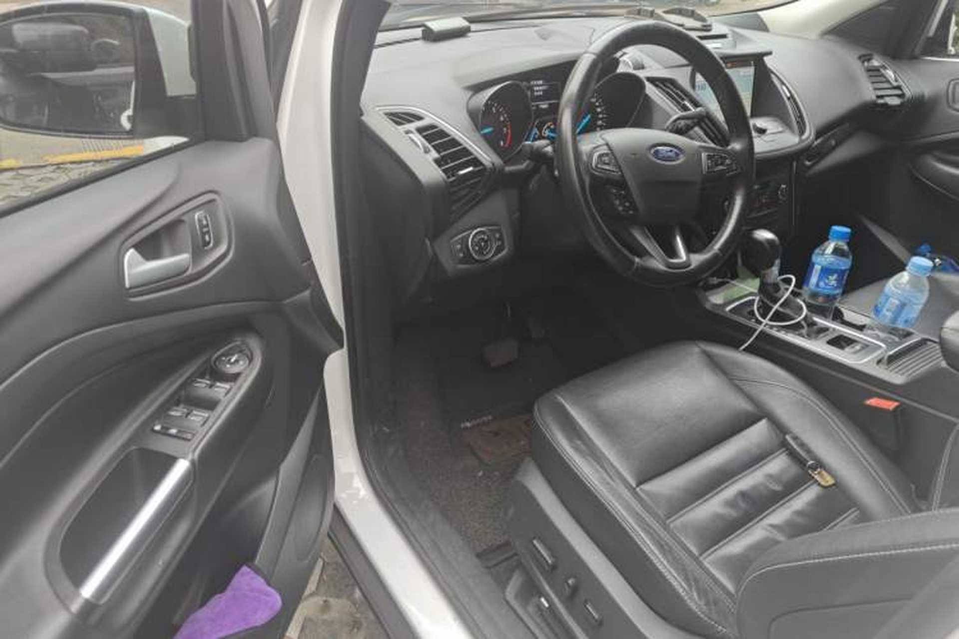 Used Ford Kuga 2017 EcoBoost 180 Two-Wheel-Drive Luxury Wing Edition Driver Seat