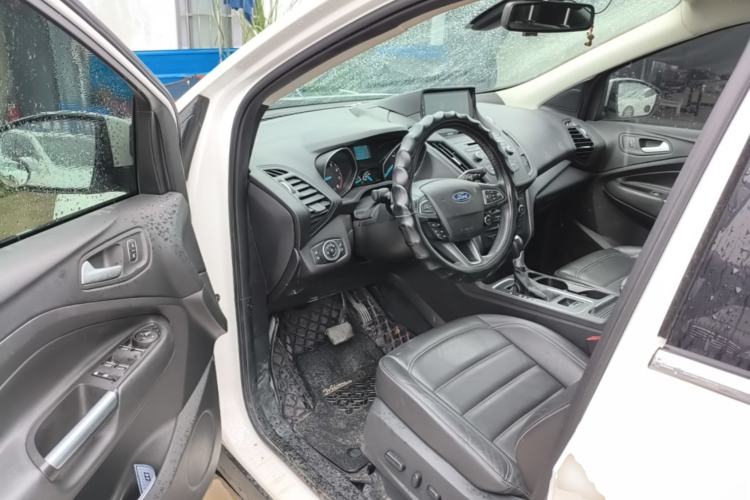 Used Ford Kuga 2017 EcoBoost 245 Four-Wheel Drive Platinum Edition Driver Seat