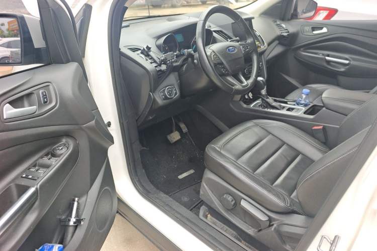 Used Ford Kuga 2017 EcoBoost 180 Two-Wheel-Drive Tiger Leap Model Driver Seat
