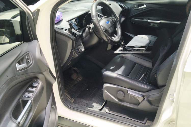 Used Ford Kuga 2017 EcoBoost 180 Two-Wheel-Drive Elite Trim Driver Seat