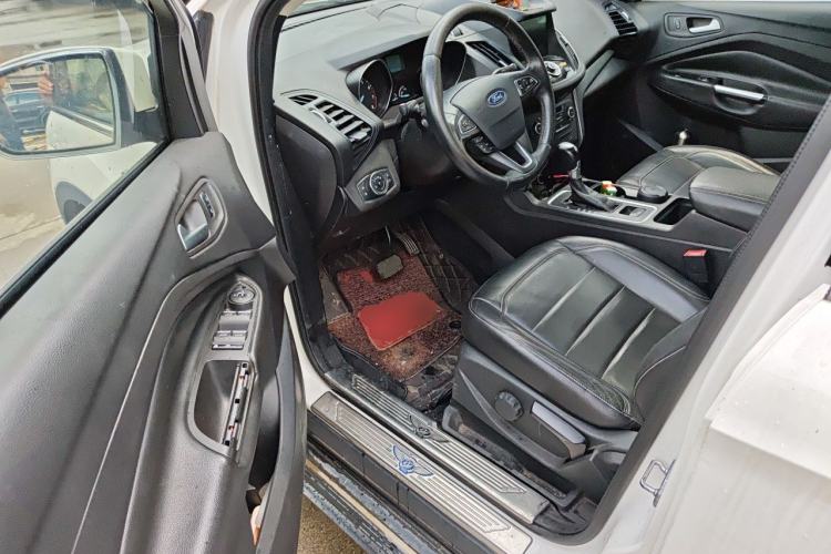Used Ford Kuga 2017 EcoBoost 180 Two-Wheel-Drive Tiger Leap Model Driver Seat