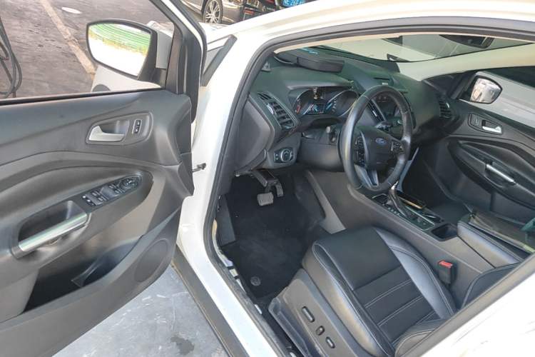 Used Ford Kuga 2017 EcoBoost 245 4x4 Prestige Edition Driver Seat