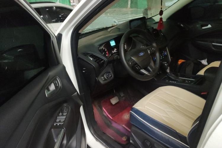 Used Ford Kuga 2017 EcoBoost 180 Two-Wheel-Drive Tiger Leap Model Driver Seat