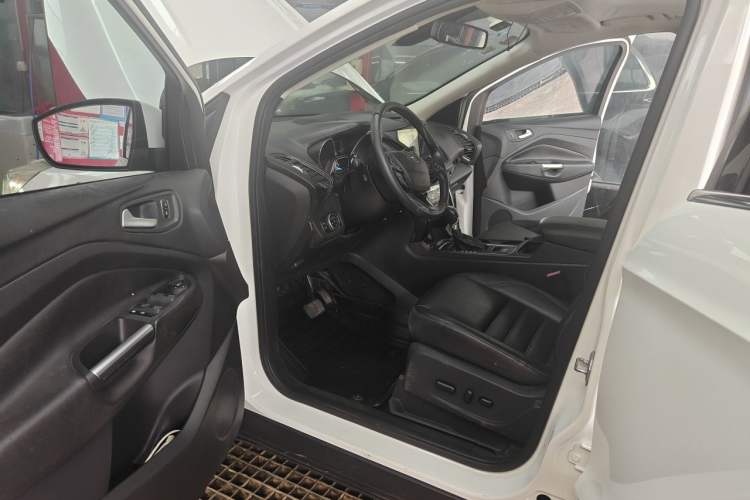 Used Ford Kuga 2017 EcoBoost 180 Four-Wheel Drive Luxury Wing Model Driver Seat
