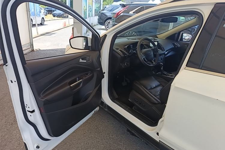 Used Ford Kuga 2017 EcoBoost 245 4x4 Prestige Edition Driver Seat