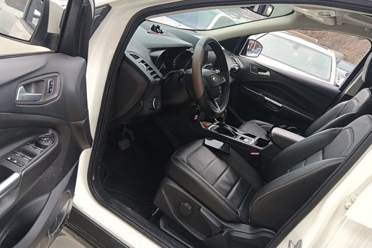 Used Ford Kuga 2017 EcoBoost 180 Two-Wheel-Drive Tiger Leap Model Driver Seat
