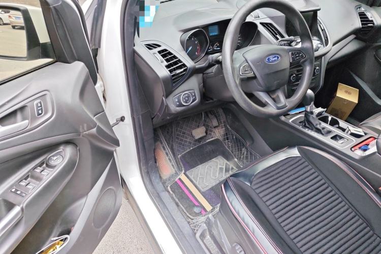 Used Ford Kuga 2017 EcoBoost 180 Two-Wheel-Drive Elite Trim Driver Seat