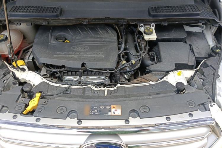 Used Ford Kuga 2017 EcoBoost 180 Two-Wheel-Drive Tiger Leap Model Engine Bay