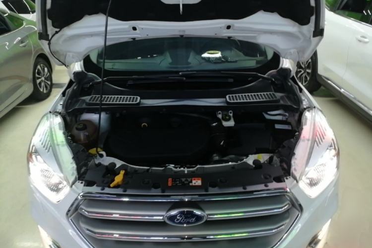 Used Ford Kuga 2017 EcoBoost 245 Four-Wheel Drive Platinum Edition Engine Bay