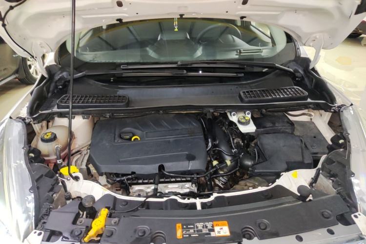 Used Ford Kuga 2017 EcoBoost 180 Two-Wheel-Drive Elite Trim Engine Bay