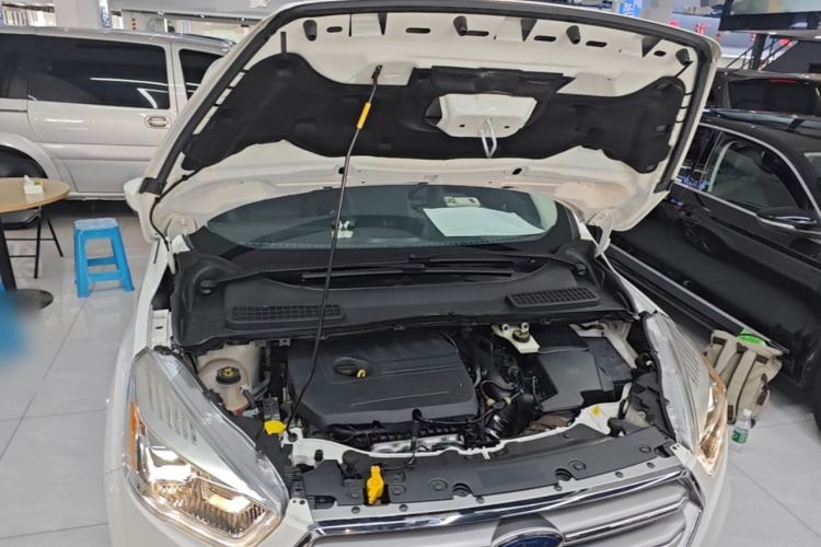 Used Ford Kuga 2017 EcoBoost 180 Two-Wheel-Drive Platinum Edition Engine Bay