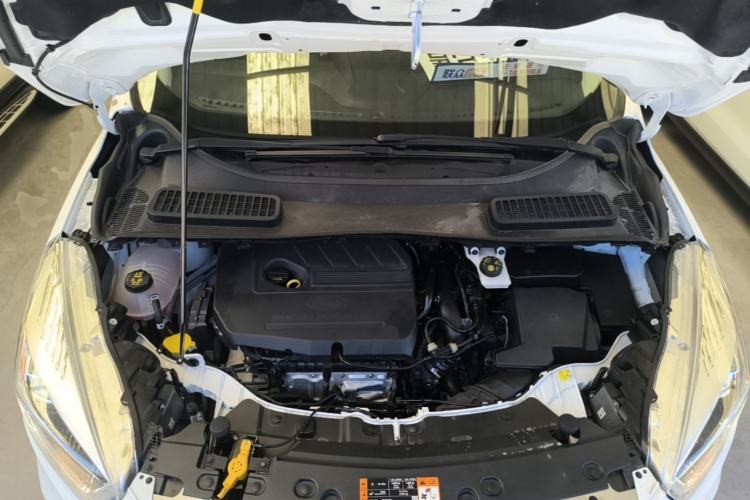 Used Ford Kuga 2017 EcoBoost 180 Two-Wheel-Drive Elite Trim Engine Bay