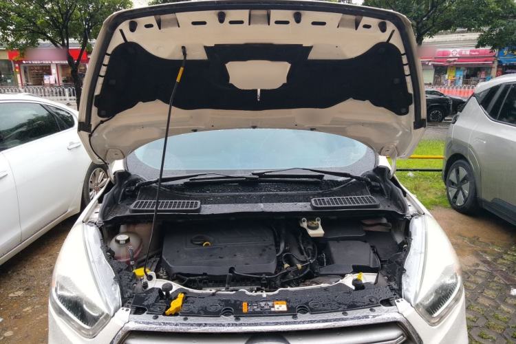 Used Ford Kuga 2017 EcoBoost 180 Two-Wheel-Drive Elite Trim Engine Bay