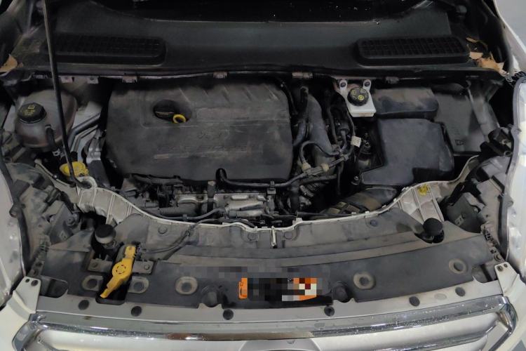 Used Ford Kuga 2017 EcoBoost 180 Two-Wheel-Drive Tiger Leap Model Engine Bay