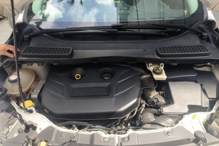 Used Ford Kuga 2017 EcoBoost 245 Four-Wheel Drive Titanium Edition Engine Bay