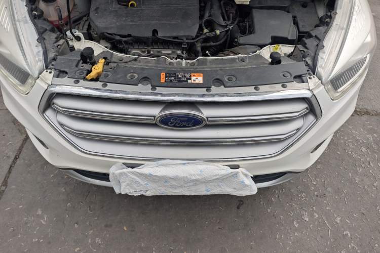 Used Ford Kuga 2017 EcoBoost 180 Two-Wheel-Drive Luxury Wing Edition Engine Bay