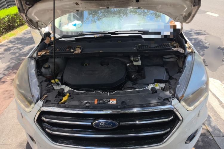 Used Ford Kuga 2017 EcoBoost 245 Four-Wheel-Drive Sport Model Engine Bay