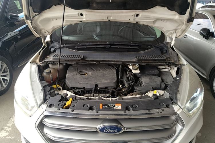 Used Ford Kuga 2017 EcoBoost 180 Four-Wheel Drive Luxury Wing Model Engine Bay