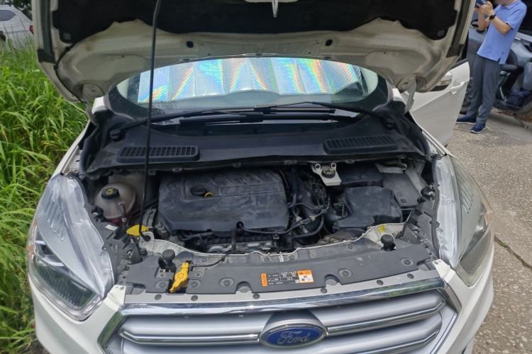 Used Ford Kuga 2017 EcoBoost 180 Two-Wheel-Drive Elite Trim Engine Bay