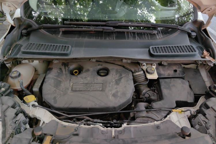 Used Ford Kuga 2017 EcoBoost 245 Four-Wheel Drive Titanium Edition Engine Bay