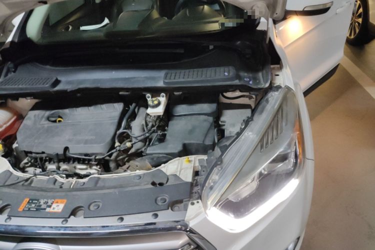 Used Ford Kuga 2017 EcoBoost 180 Two-Wheel-Drive Tiger Leap Model Engine Bay Left
