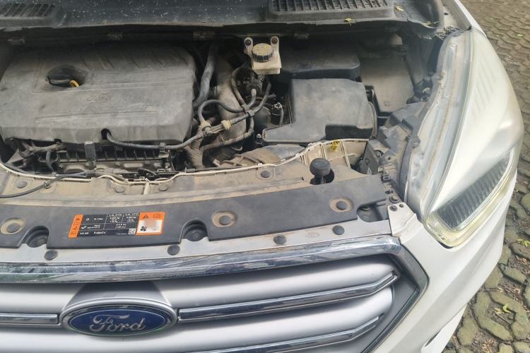 Used Ford Kuga 2017 EcoBoost 180 Two-Wheel-Drive Luxury Wing Edition Engine Bay Left