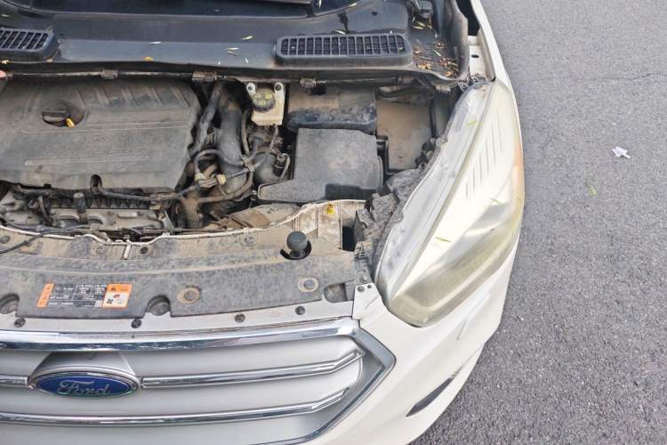 Used Ford Kuga 2017 EcoBoost 180 Four-Wheel Drive Titanium Edition Engine Bay Left