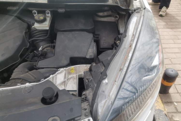 Used Ford Kuga 2017 EcoBoost 245 4x4 Prestige Edition Engine Bay Left