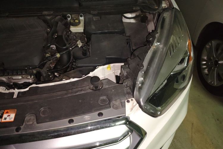 Used Ford Kuga 2017 EcoBoost 180 Two-Wheel-Drive Platinum Edition Engine Bay Left
