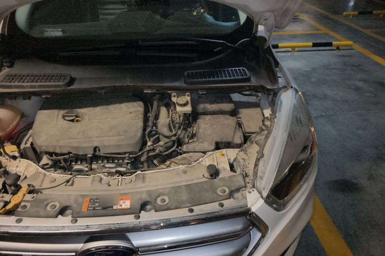 Used Ford Kuga 2017 EcoBoost 180 Two-Wheel-Drive Luxury Wing Edition Engine Bay Left