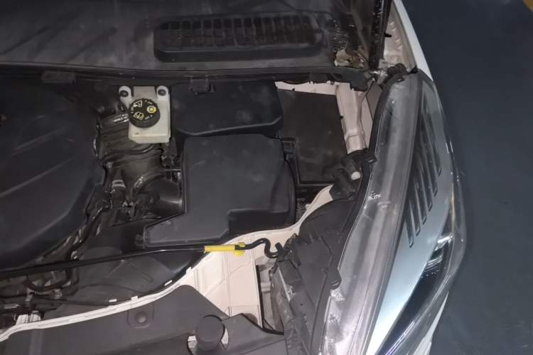 Used Ford Kuga 2017 EcoBoost 245 4x4 Prestige Edition Engine Bay Left