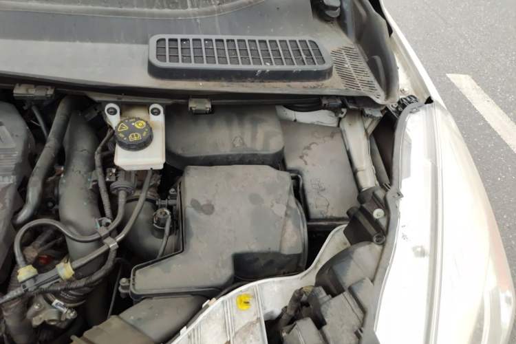 Used Ford Kuga 2017 EcoBoost 180 Two-Wheel-Drive Luxury Wing Edition Engine Bay Left