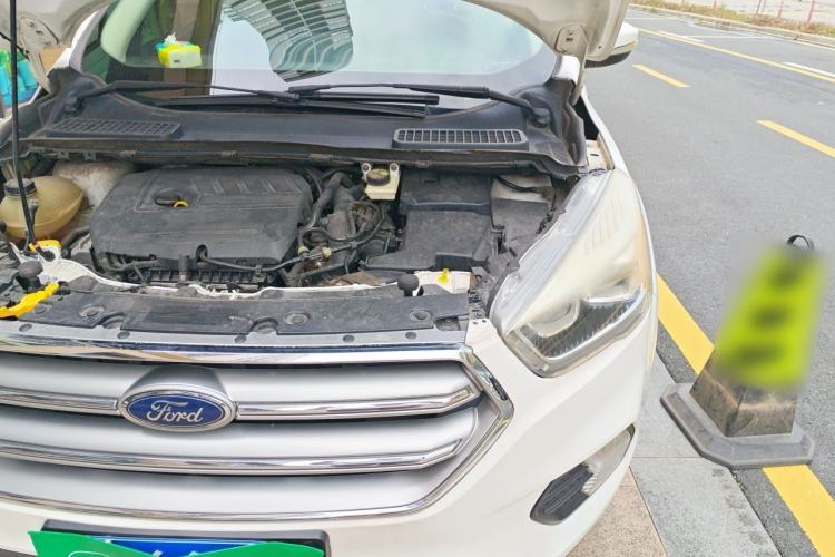Used Ford Kuga 2017 EcoBoost 180 Two-Wheel-Drive Tiger Leap Model Engine Bay Left
